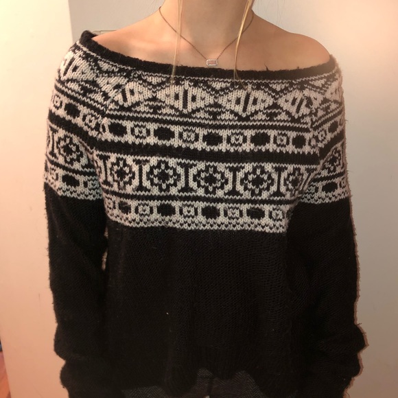 Cozy American Eagle sweater :) - Picture 2 of 3